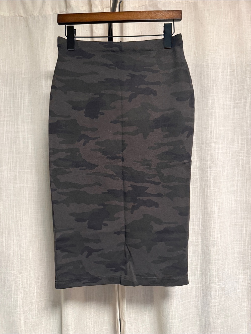 Sanctuary camo pencil skirt